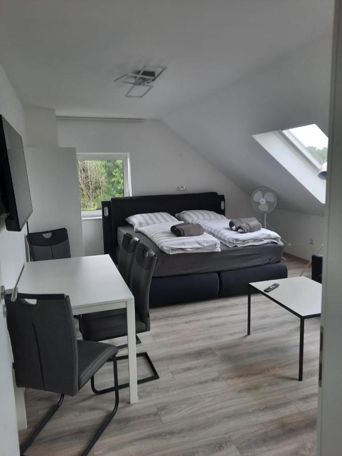 Ferienwohnung Apartment - Free Parking - Wifi - Kitchen Essen Extérieur photo